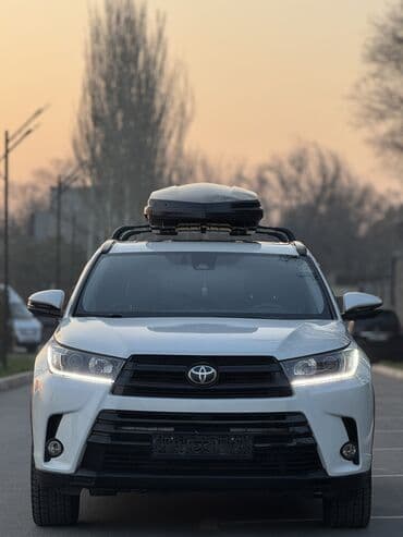 крутые машины: Toyota Highlander: 2019 г., 3.5 л, Автомат, Бензиновая, Внедорожник — 3