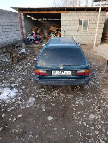 Volkswagen Passat Variant: 1991 г., 1.8 л, Механика, Бензин, Универсал