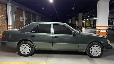 Продажа авто: Mercedes-Benz W124: 1989 г., Седан — 3