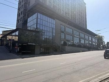 очиститель бассейна: Светлое коммерческое помещение в центре города, современном — 3