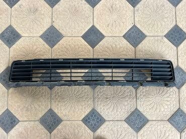 подкрыльник на ист: Решетка радиатора Toyota 2011 г., Б/у, Оригинал — 1
