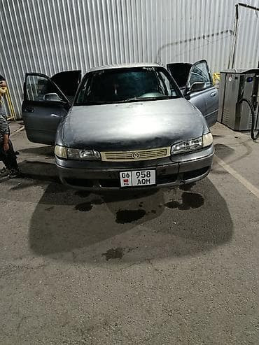 Mazda Cronos: 1992 г., Механика, Бензин, Седан