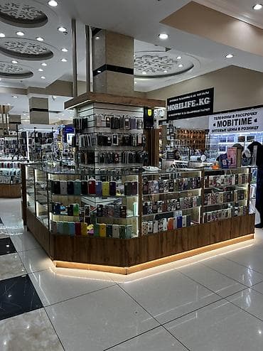 art square: Островок в ТЦ, 15 м², ГУМ, С ремонтом, Действующий, С оборудованием — 2