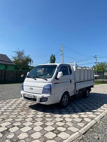 Hyundai Porter II — компактный грузовик с бортовой платформой. 2020год