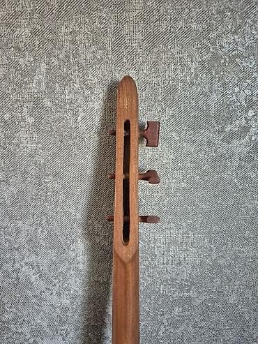 ooz komuz: ОРУК КОМУЗ Туюк чабылган өрүк комуз сатылат!!! цена договорная — 4