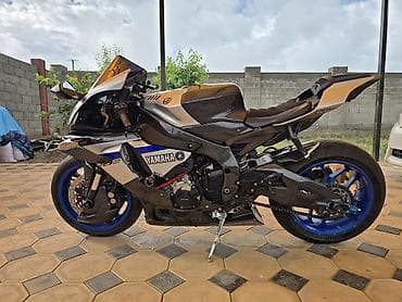 ямаха р 6: Yamaha YZF‑R1 
год 2017
13000 км 
нет обмена — 7
