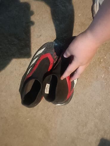 Спорт и хобби: Футбольные сороконожки Adidas Predator б.у насин пол месяца - Тип — 2