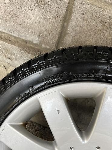Шины и диски: Литой диск Nissan с шиной Hankook - Оригинальный легкосплавный диск — 3