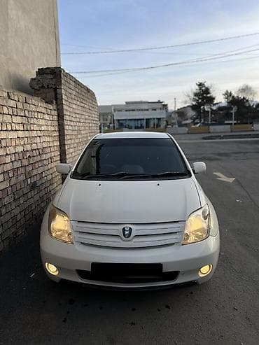bid e5: Toyota Ist: 2003 г., 1.3 л, Автомат, Бензин, Хэтчбэк — 1