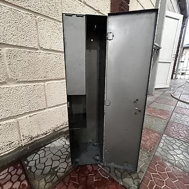 темир столдор: Шаймандар үчүн шкаф, Колдонулган, Бар — 1