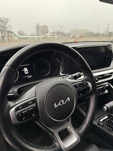 mercedes e200: Kia K5: 2021 г., 2 л, Газ — 9