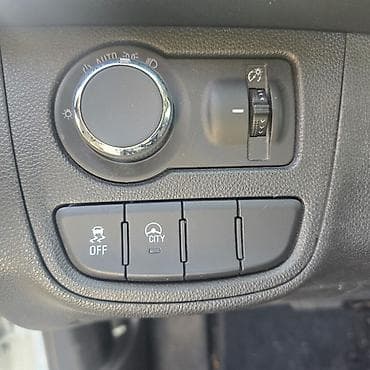 Транспорт: Chevrolet Spark: 2021 г., 1 л, Автомат, Бензин, Хэтчбэк — 7