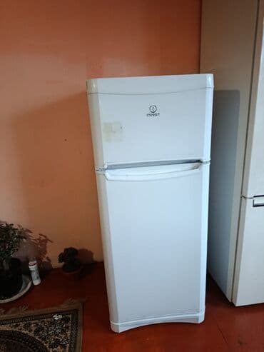 милано сигнализация: Холодильник Indesit, Двухкамерный — 1