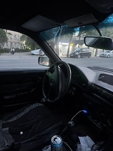 потолок е34: BMW 5 series: 1993 г., 2 л, Седан — 6
