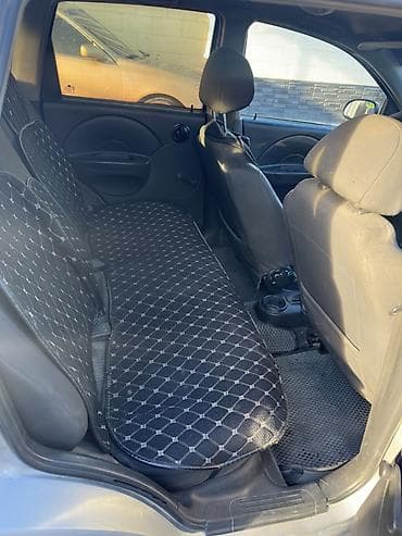 mini cooper: Хэтчбек 5‑дверный, серебристый цвет. Характеристики и оснащение: - — 7