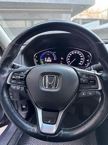 аккорд гибрид: Honda Accord: 2020 г., Гибрид, Седан — 9