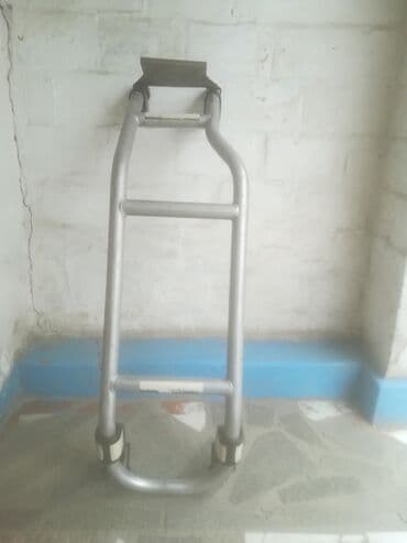 Задняя лестница эстима, превия, делика