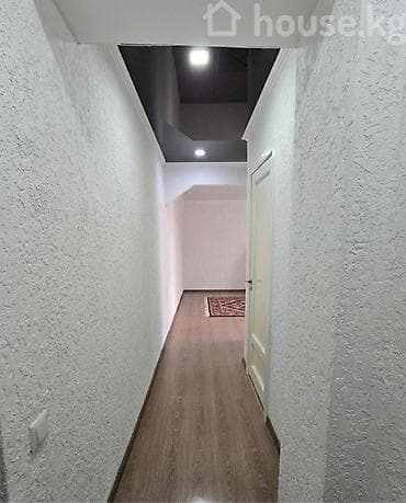 тыныстанова: 1 комната, 32 м², Индивидуалка — 5