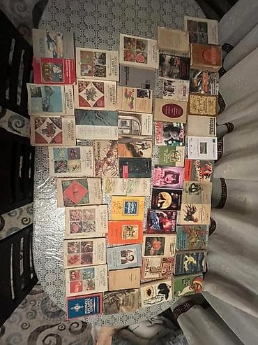 Книги от 50 сом отдам дешово Большой набор книг включает классическую