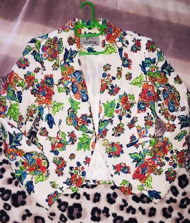 Продаю пиджак новый!! Фирменный брала за 3000т