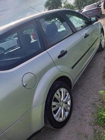 mazda protage: Ford Focus: 2005 г., 2 л, Автомат, Бензин, Хэтчбэк — 2