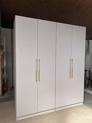 футбольные одежды: Белый трехсекционный шкаф для одежды и хранения. Особенности: - — 5