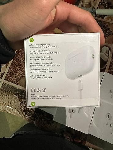 с микрофоном: Apple AirPods Pro (2‑го поколения) — модель MQD83RU/A Особенности: - — 5