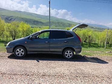 Nissan Almera Tino: 2003 г., 1.8 л, Механика, Бензин, Минивэн