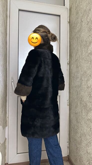 Продаю норковую шубу.Состояние хорошее.Размер М