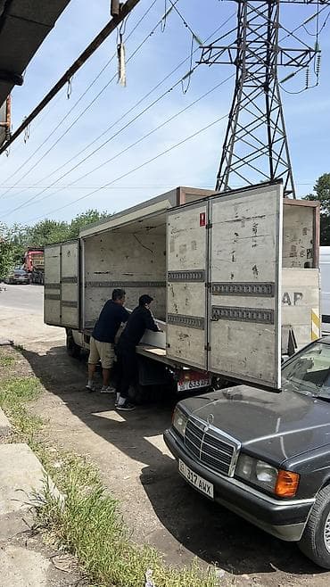 охранные бутки: Заказать Мерседес грузовой спринтер, Переезд, C грузчиком — 3
