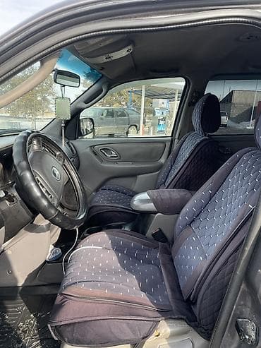 bid e5: Mazda Tribute: 2002 г., Кроссовер — 4