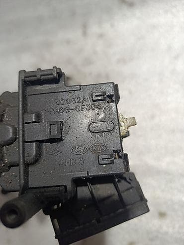 рычаги: Подрулевой переключатель света/поворотов (левый) для Kia K5 (TF), 1‑е — 2