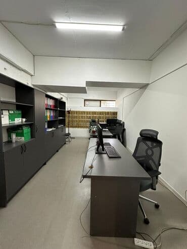 коммерческая недвижимость ош: Продаю Офис 384 м², С ремонтом, Без мебели, Многоэтажное здание, Цокольный этаж этаж — 5