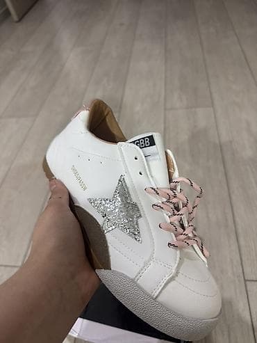 Кроссовки, 39, 39.5, Golden Goose, Новый, цвет - Белый, Бесплатная доставка, Платная доставка, Самовывоз
