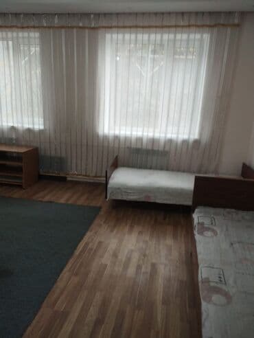 продаю дом орозбекова: Город КАНТ. На против Базара,сдается большой особняк.Комнаты для — 5