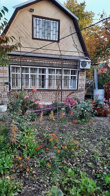 Продажа домов: Кирпичная двухэтажная дача с баней у подножия гор — 23 км от Бишкека — 3