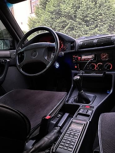 m 8 sukutur: BMW 5 series: 1995 г., 2.5 л, Механика, Бензин, Седан — 5