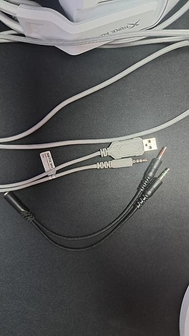 hyperx pulsefire haste: Проводные гарнитуры, Б/у, цвет - Белый — 5