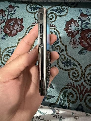 сколько стоит кнопочный телефон samsung: Nokia E71, цвет - Серебристый — 6