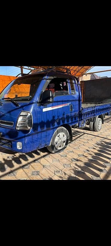 Унаа: Жеңил жүк ташуучу унаа, Kia, Стандарт, Колдонулган — 1