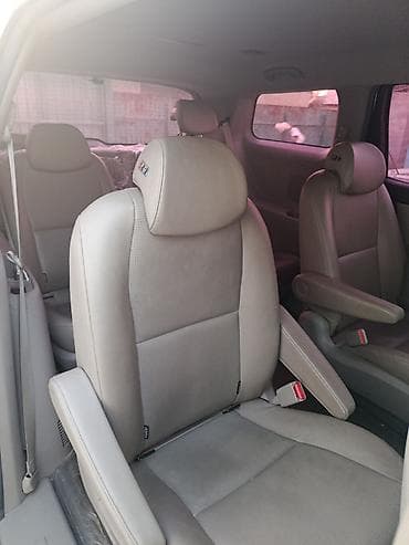 пл: Kia Carnival: 2019 г., 2.2 л, Дизель, Минивэн — 5