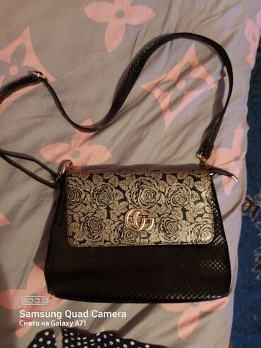 Атайын кийим: Срочно продаюСумочку — 1