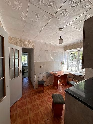 3 комнаты, 42 м², Индивидуалка, 1 этаж, Требуется ремонт — 4