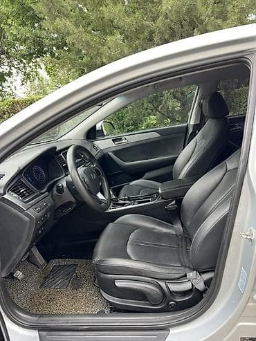 Продажа авто: Hyundai Sonata: 2019 г., 2 л, Автомат, Газ, Седан — 8