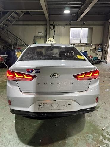 banzai: Крышка багажника Hyundai, 2018 г., Б/у, Оригинал — 1