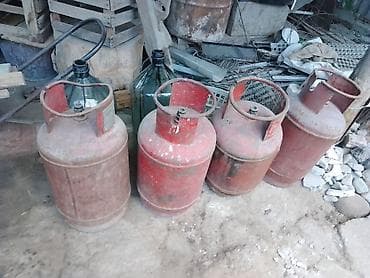 пластиковые бутылка: Баллоны для сжиженного газа (пропан-бутан), советское качество, 2000 — 1