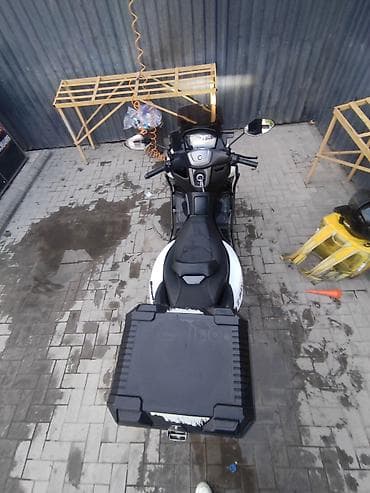 мото зйд: Скутер-z max 165 куб бело‑черный, городско‑туристический класс — 5