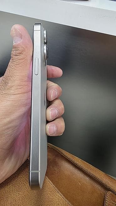 режим а2: IPhone 14 Pro, Б/у, 256 ГБ, Серебристый, Чехол, 89 % — 4