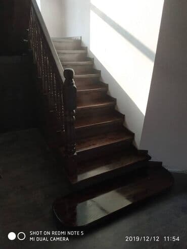 купить компьютерный стол в бишкеке: Делаем на заказ лестницы деревянные, двери деревянные, тапчан — 6