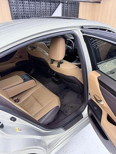 цена жигули: Lexus ES: 2019 г., 2.5 л, Автомат, Гибрид, Седан — 9